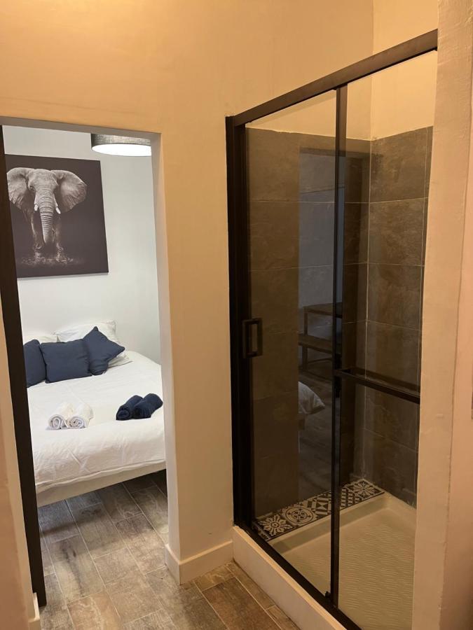 L'Eden - Joli Studio En Centre Ville Nimes Bagian luar foto