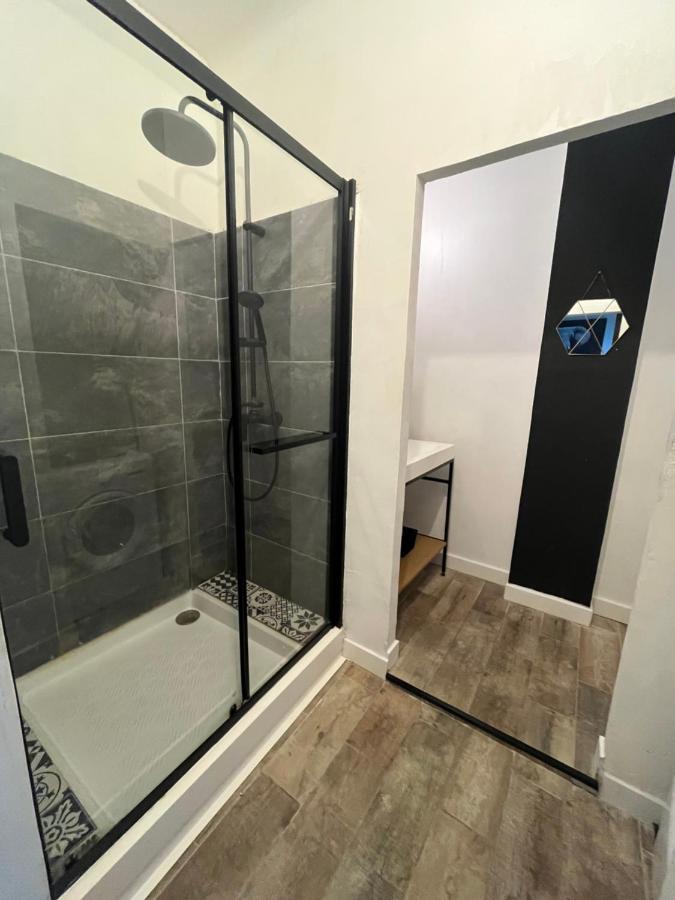 L'Eden - Joli Studio En Centre Ville Nimes Bagian luar foto