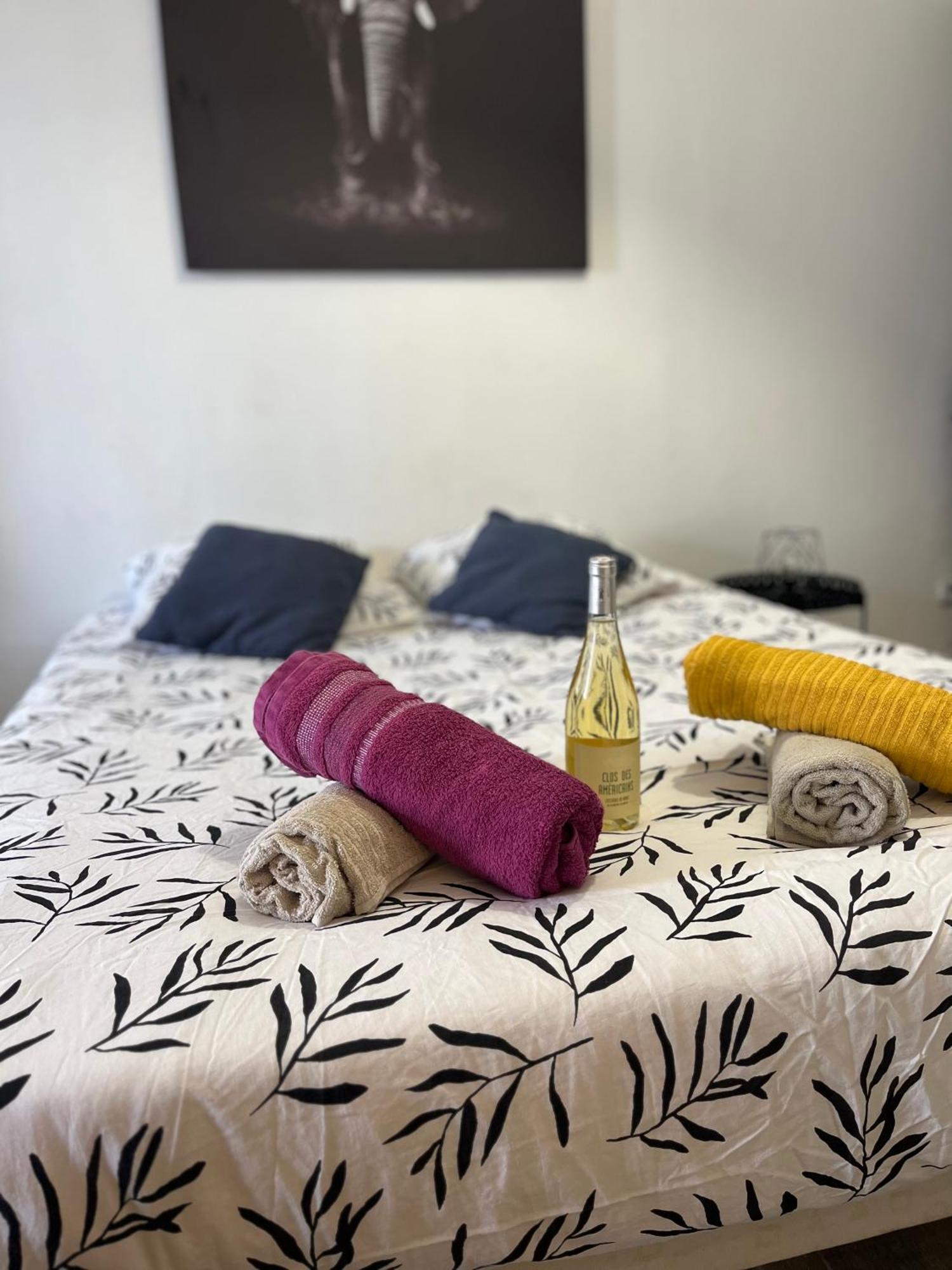 L'Eden - Joli Studio En Centre Ville Nimes Bagian luar foto